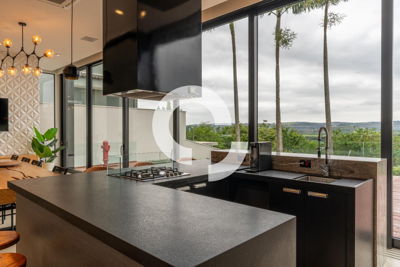 Casa em Condomínio à venda no Sousas: 