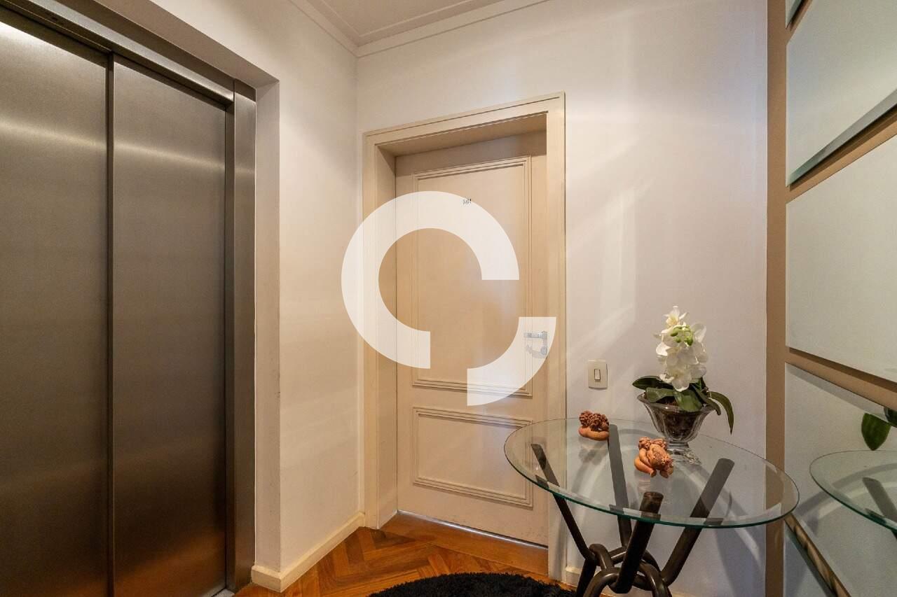 Cobertura à venda no Cambuí: 