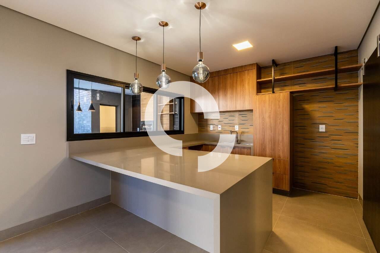 Casa em Condomínio à venda no Swiss Park: 