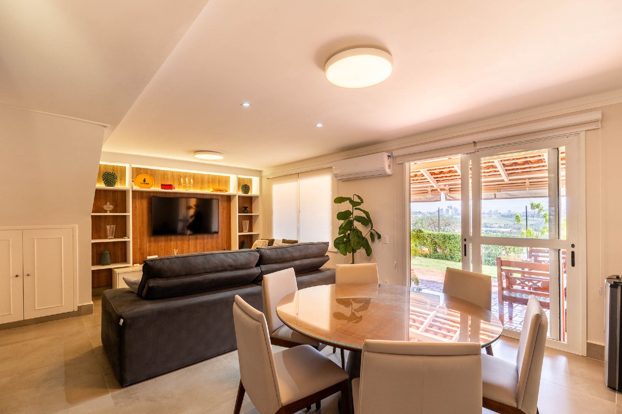 Casa em Condomínio à venda no Parque da Hípica: 