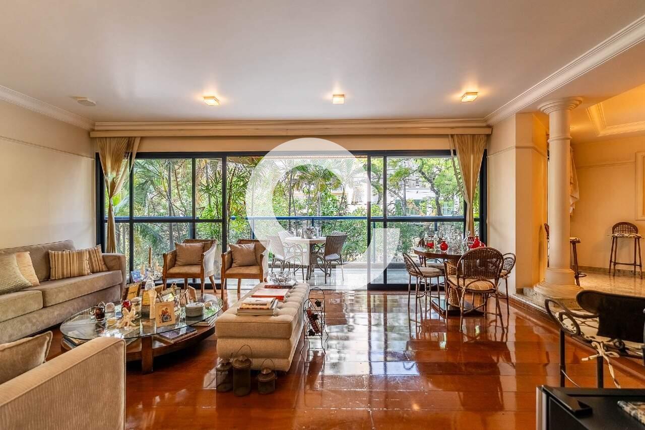 Apartamento à venda no Cambuí: 