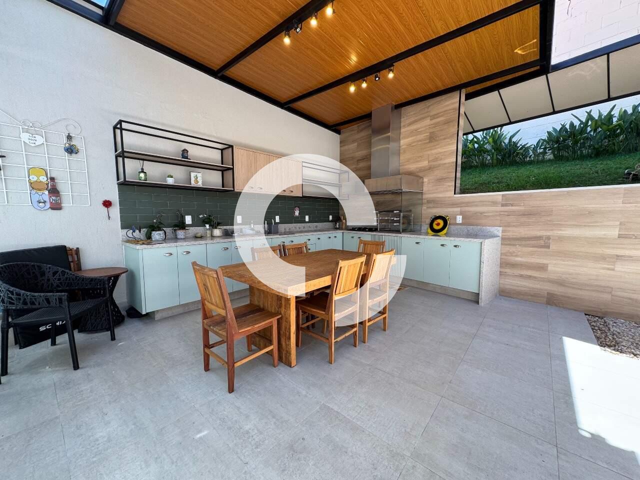 Casa em Condomínio à venda no Jardim Santa Marcelina: 