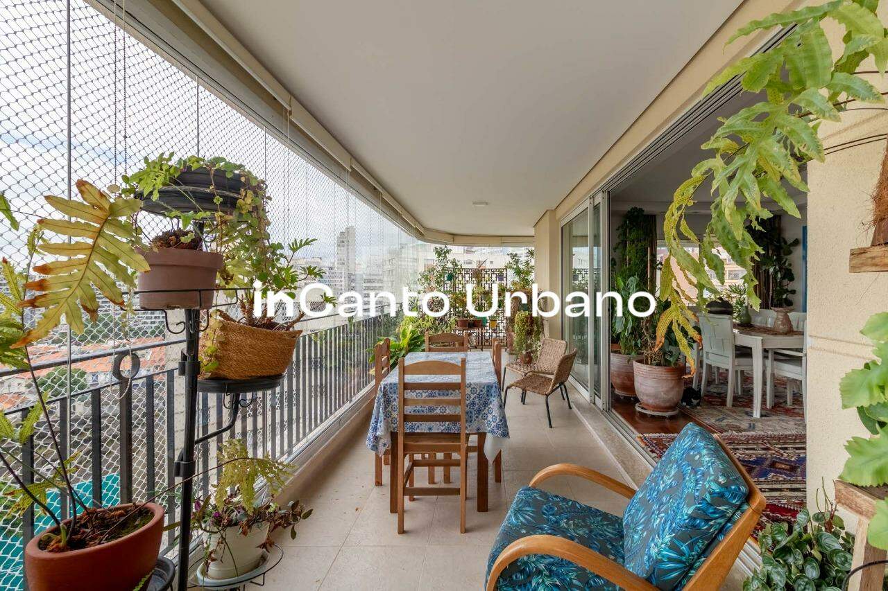 Apartamento à venda no Paraíso: 