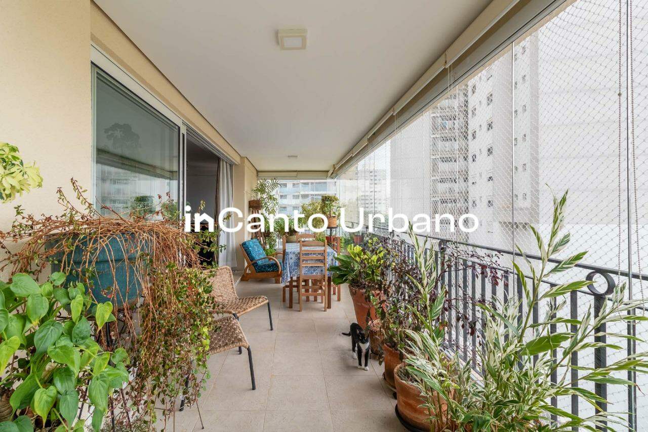 Apartamento à venda no Paraíso: 