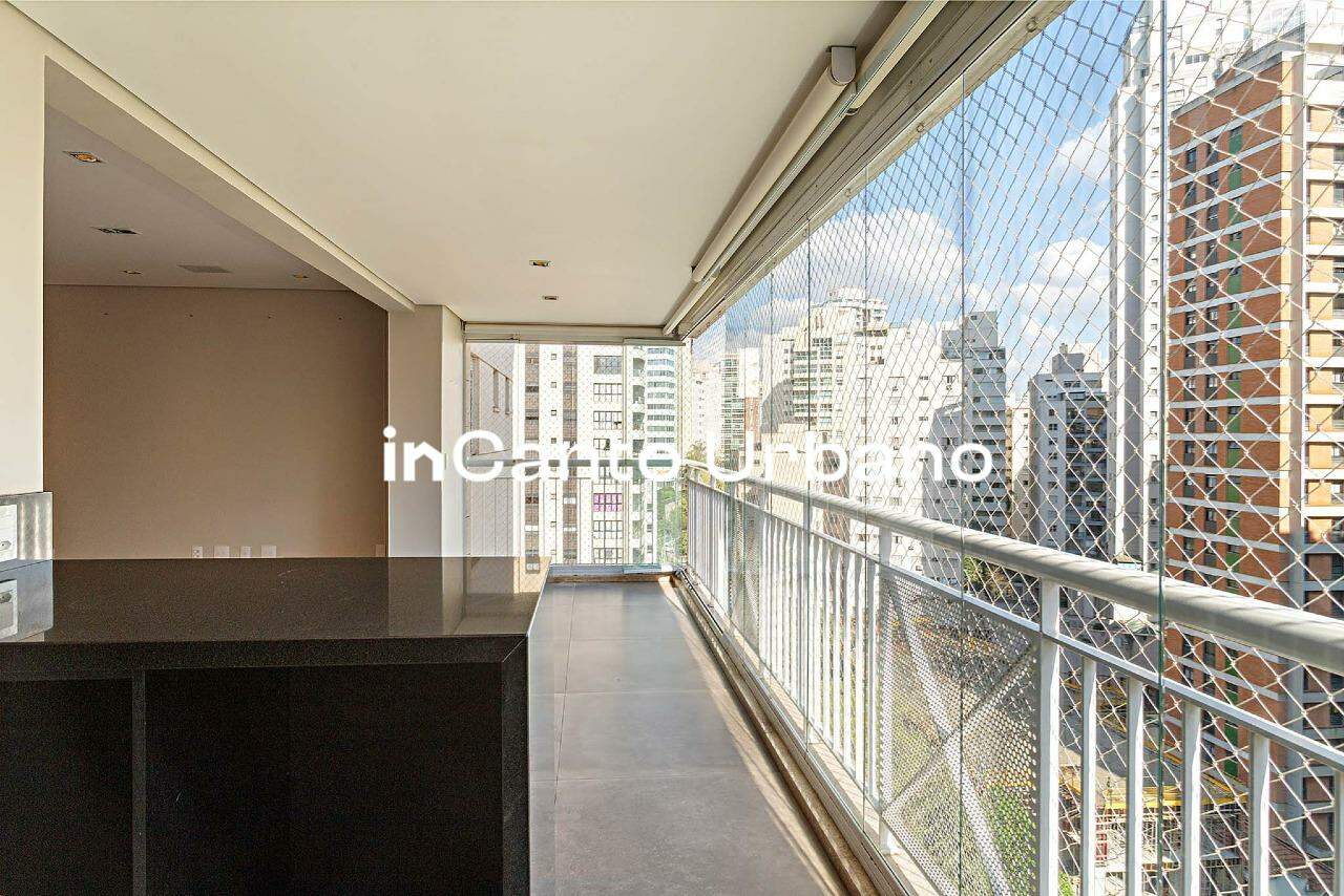 Apartamento à venda no Paraíso: 
