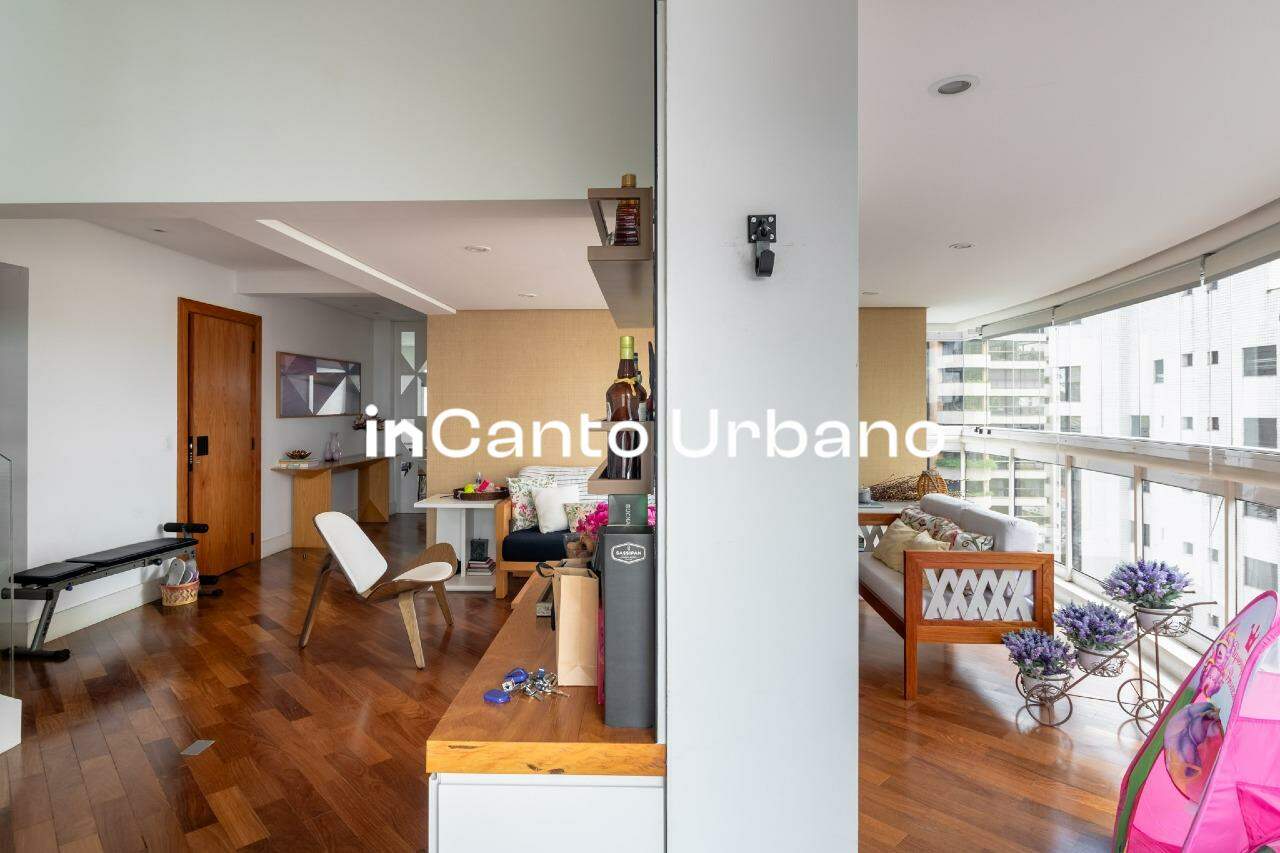 Apartamento à venda no Paraíso: 