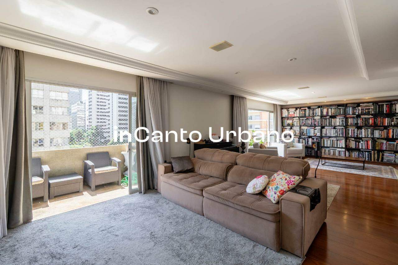 Apartamento à venda no Paraíso: 