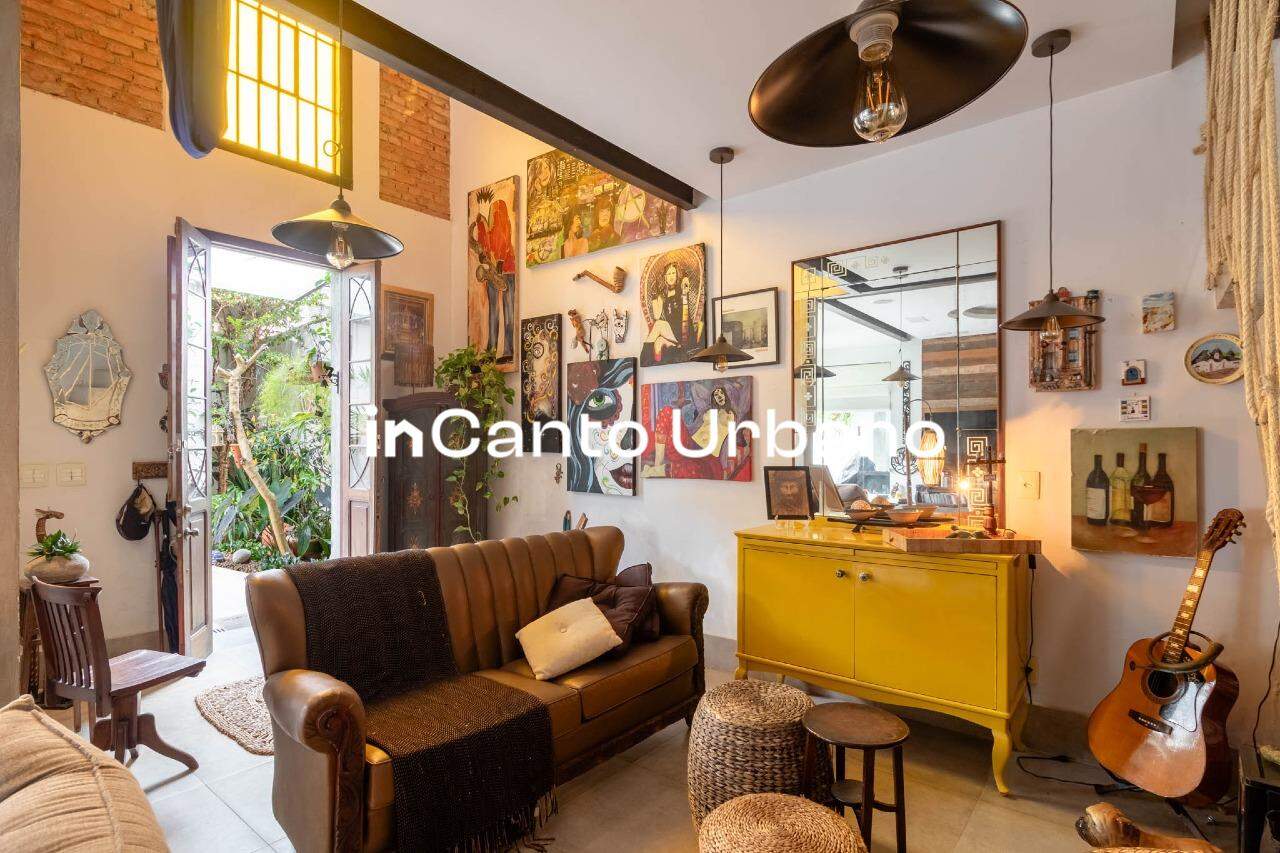 Casa à venda no Paraíso: 
