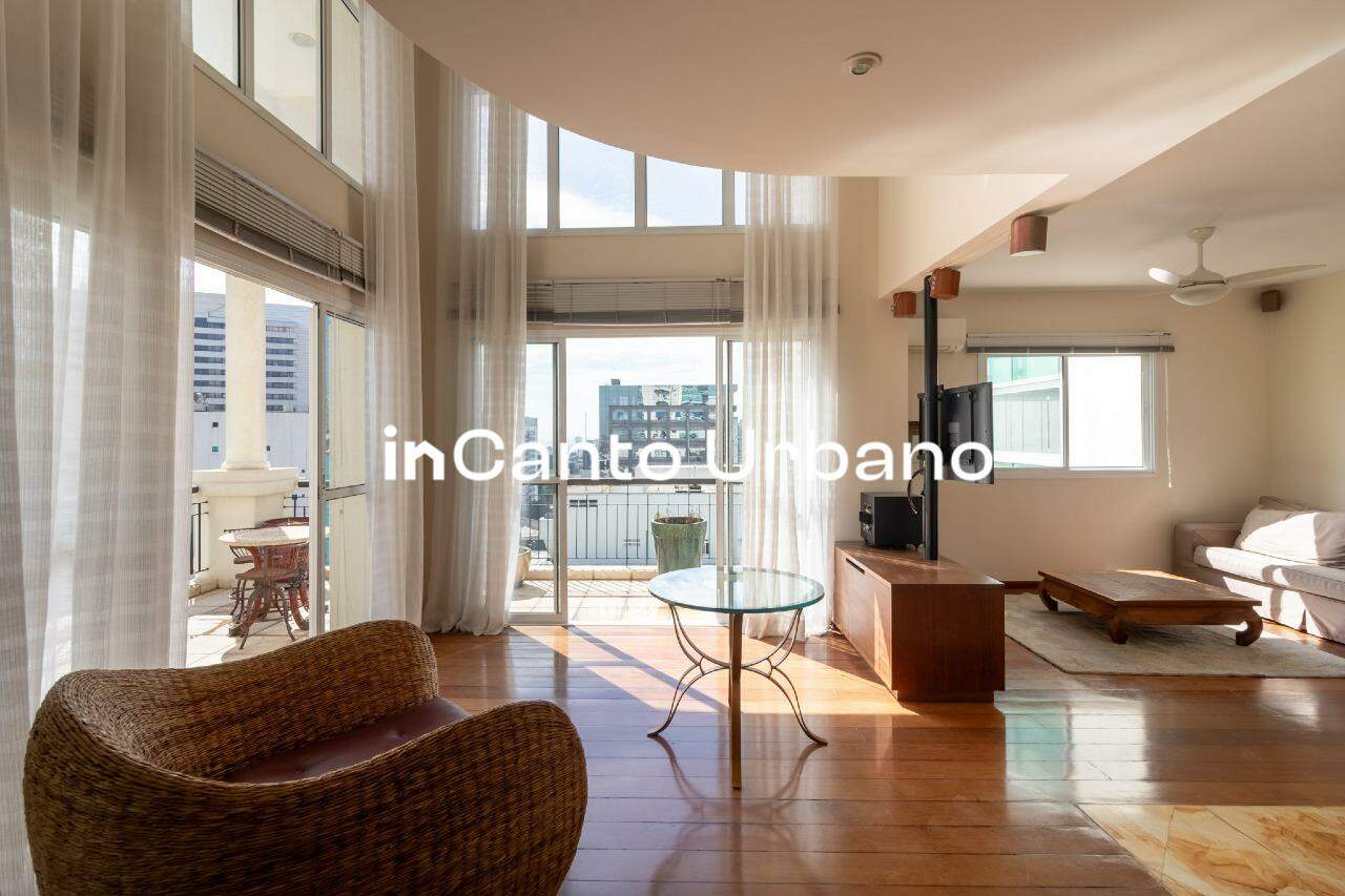 UM APARTAMENTO QUE FOGE DO ÓBVIO