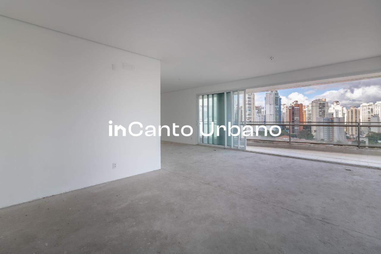 Apartamento à venda no Paraíso: 