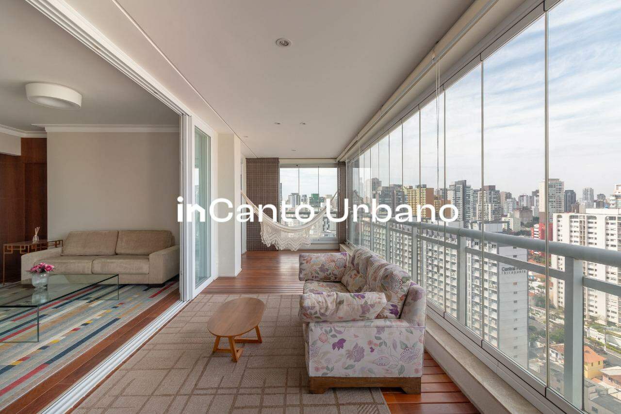 Apartamento à venda no Paraíso: 