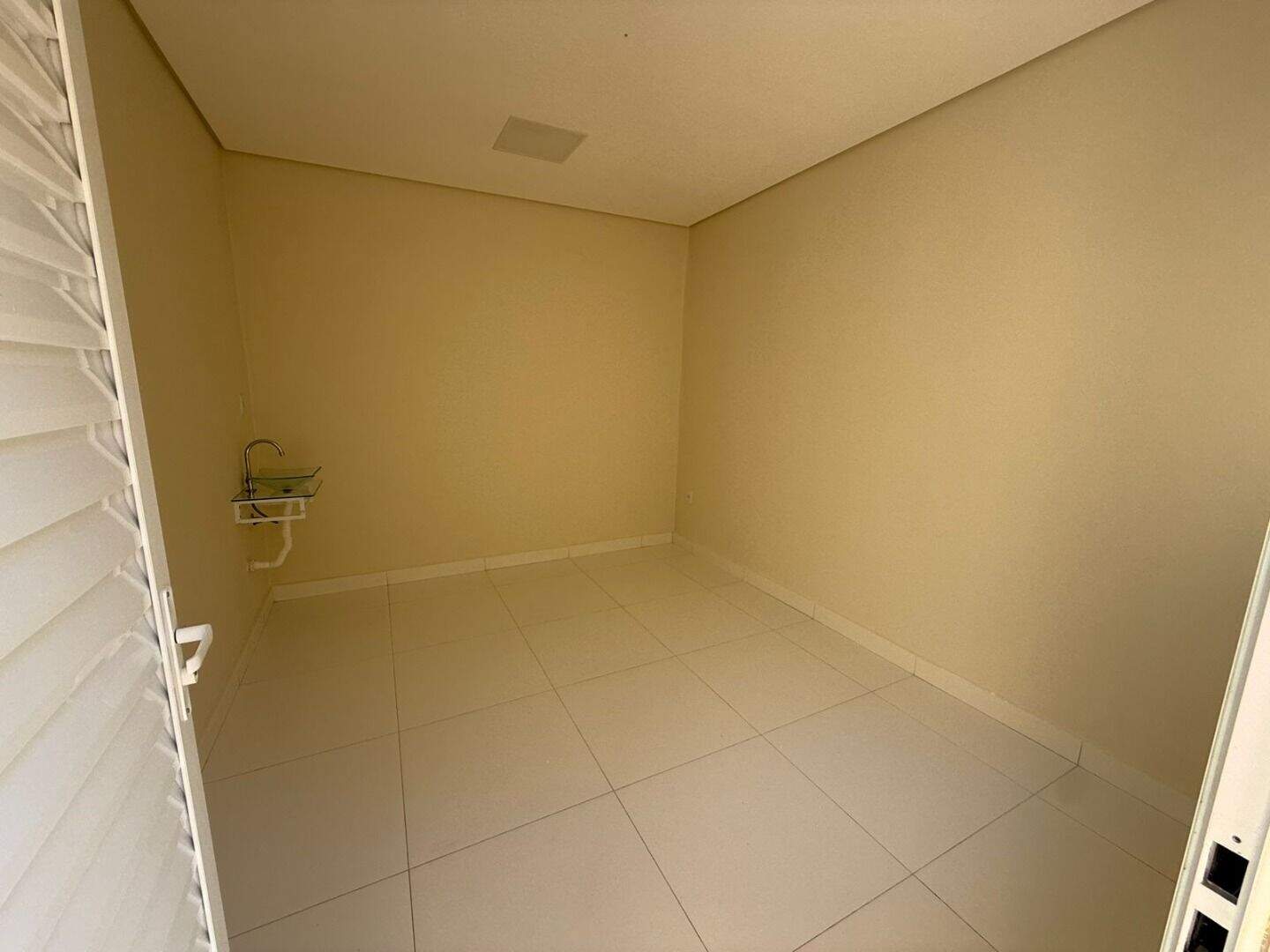 Sala para aluguel no Centro: 