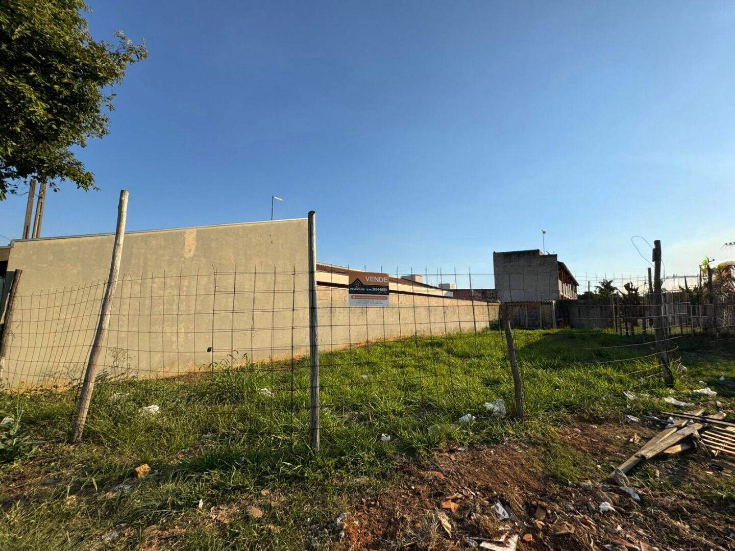 Terreno à venda no Jardim Nair Maria: 