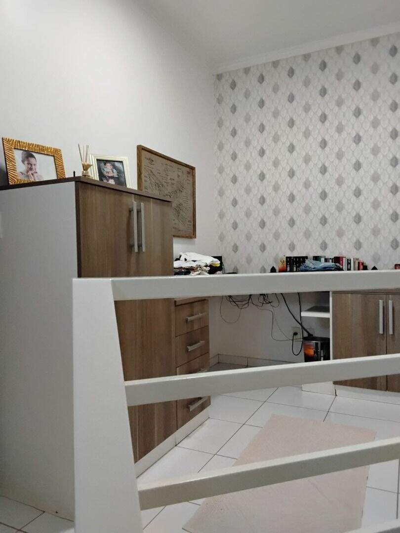Sobrado à venda no Jardim Valença: 