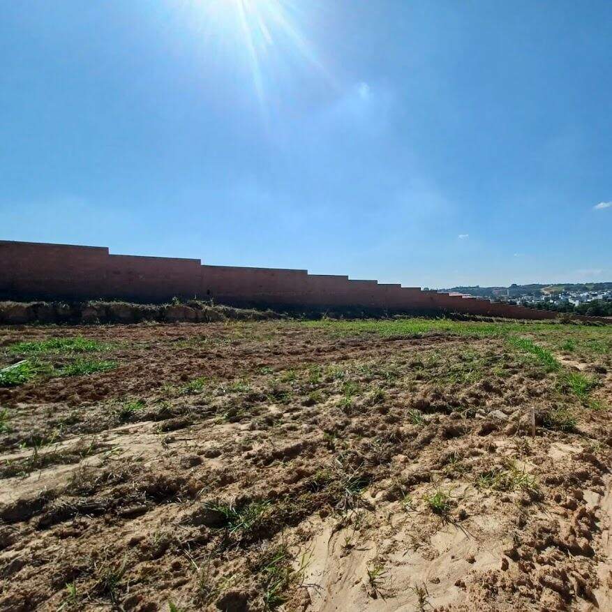 Terreno à venda no Altos da Bela Vista: 