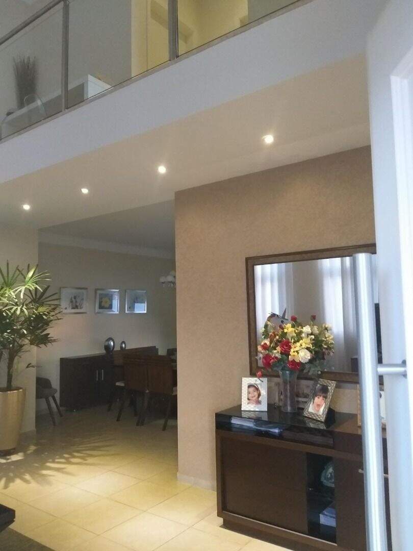 Sobrado à venda no Jardim Residencial Santa Clara: 