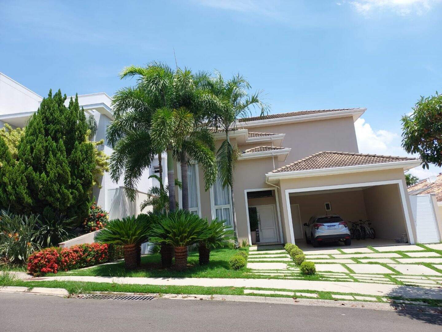 Sobrado à venda no Jardim Residencial Santa Clara: 