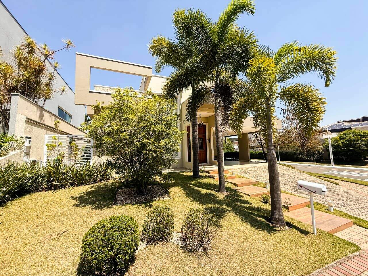 Casa à venda no Jardim Maison du Parc: 