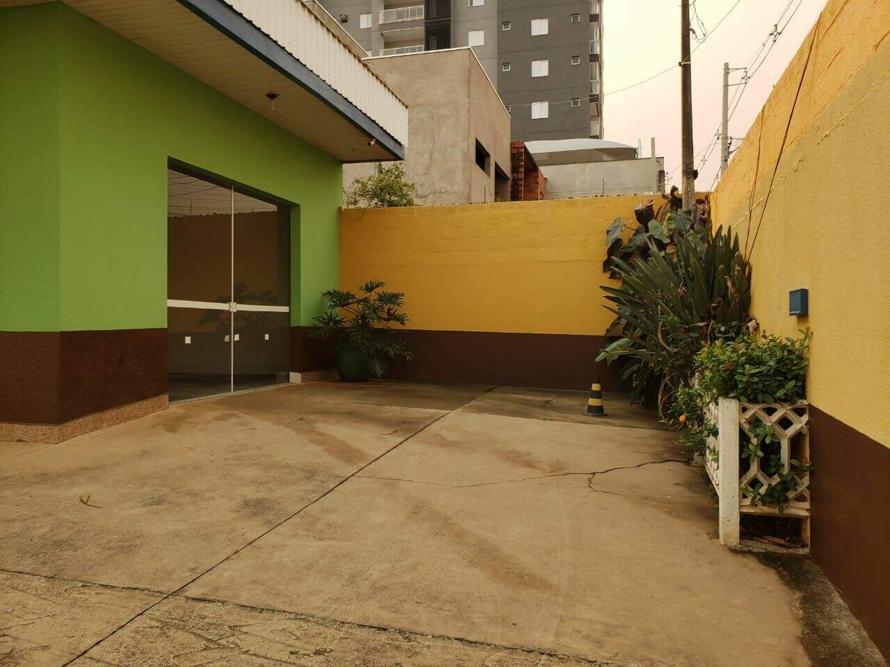 Salão à venda no Jardim Nair Maria: 
