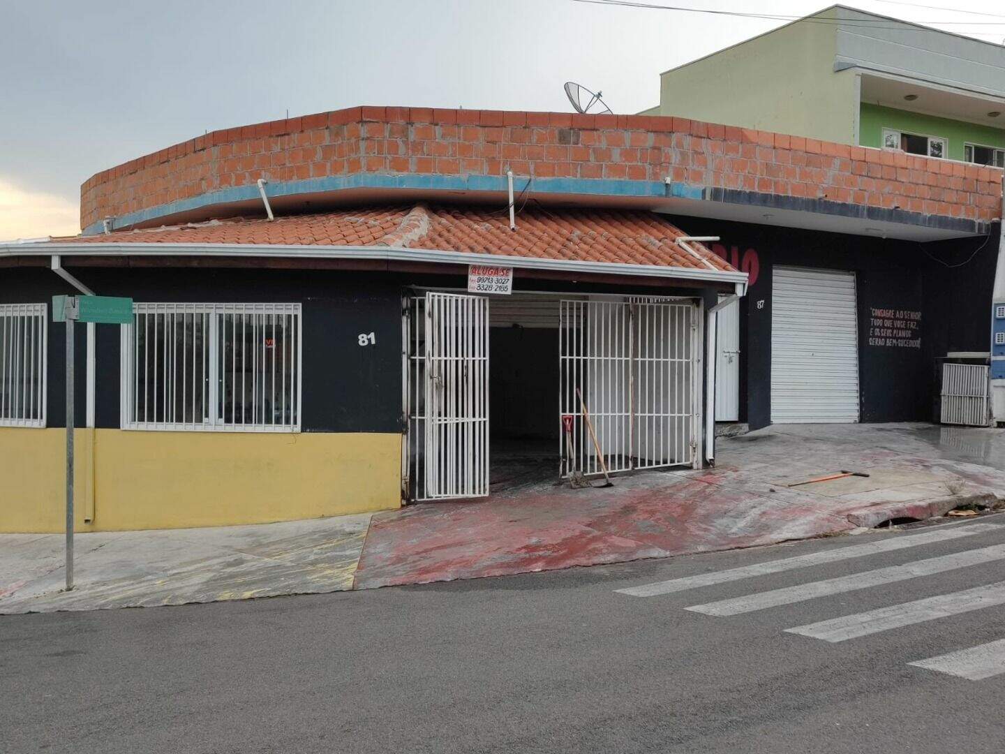 Salão à venda no Jardim Colonial: 