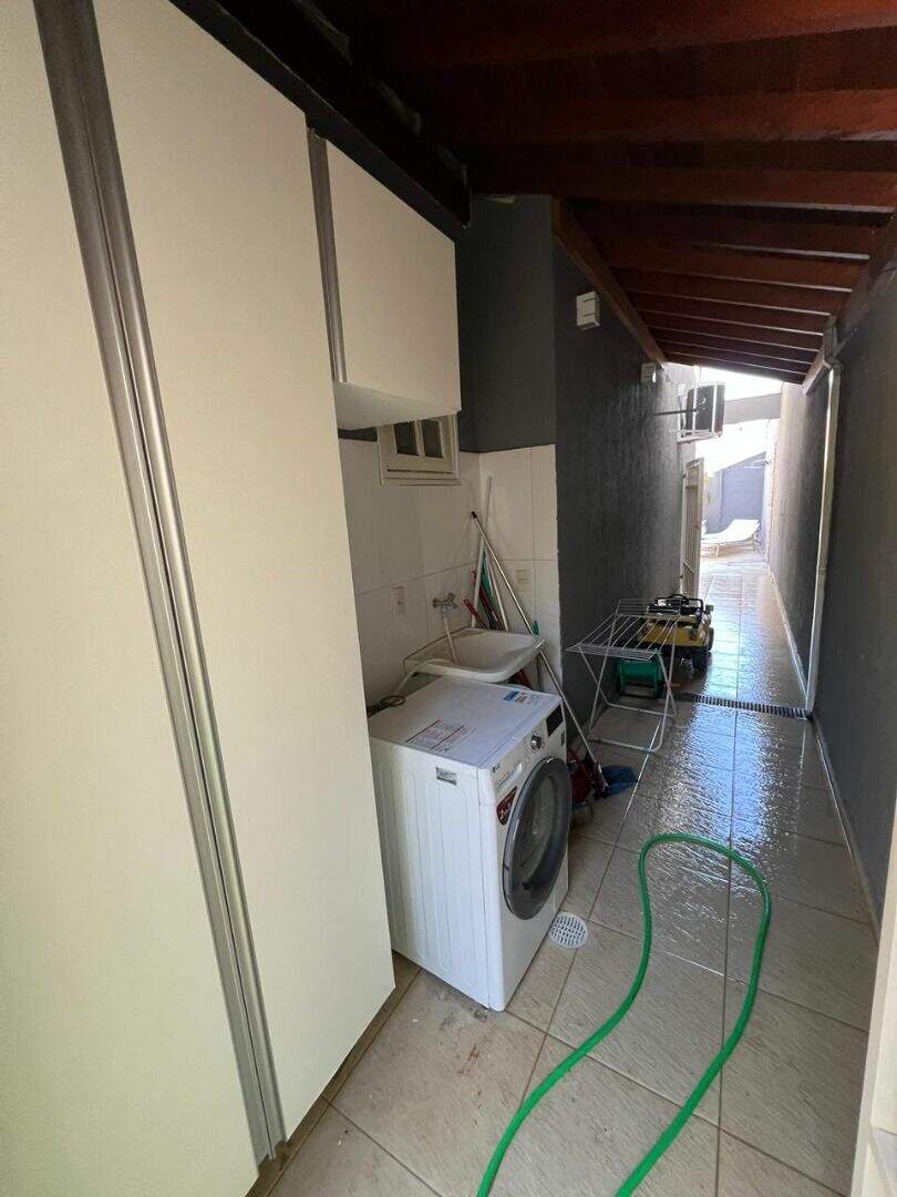 Sobrado à venda no Jardim Esplanada: 