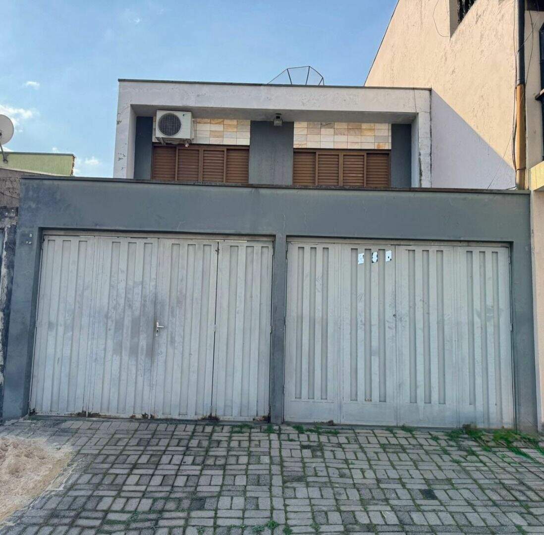 Sobrado à venda no Salto de São José: 