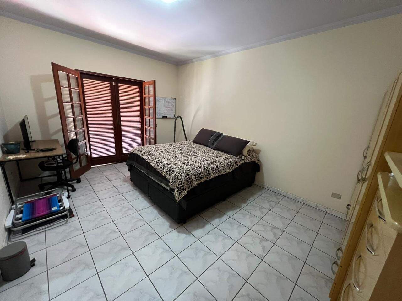 Sobrado à venda no Jardim Regina: 
