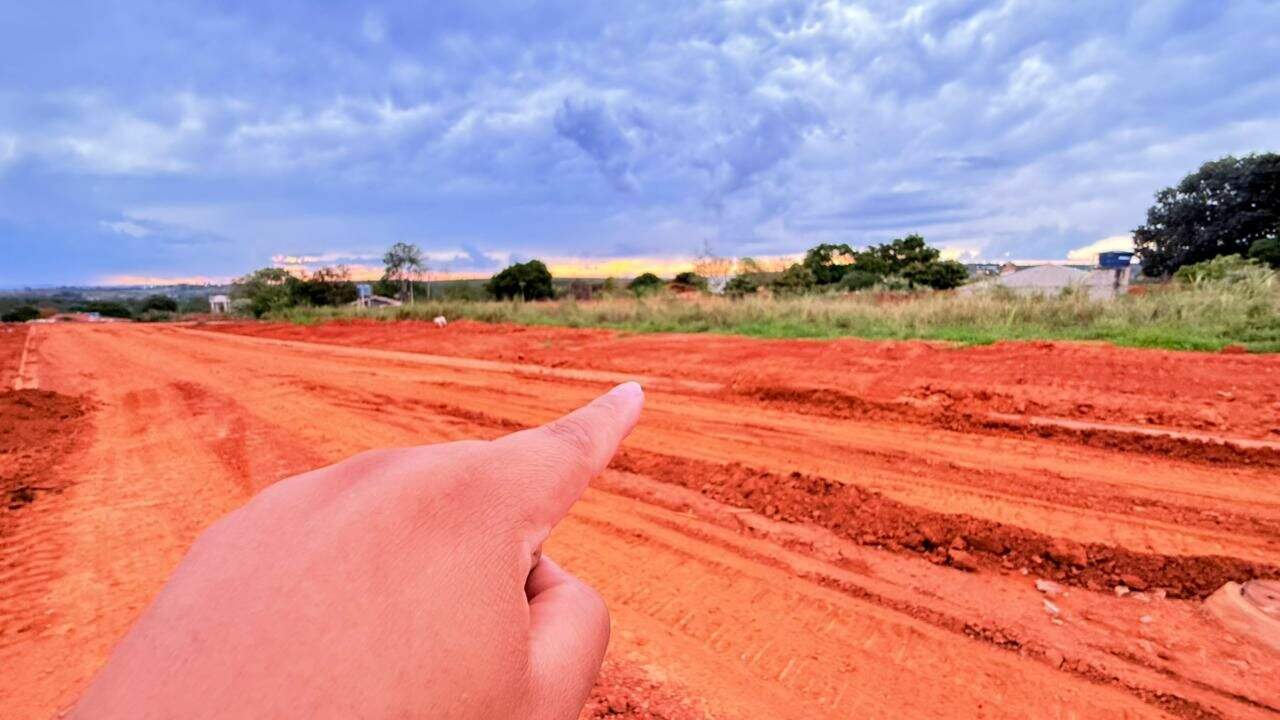 Terreno à venda no Buru: 