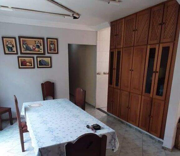 Casa à venda no Centro: 