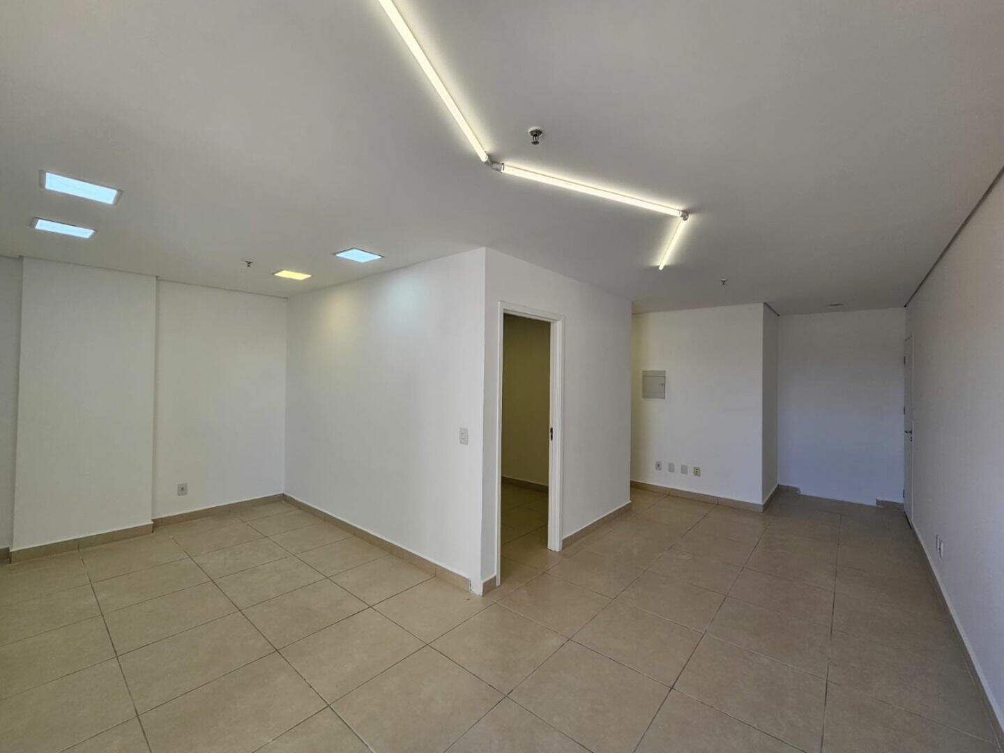 Sala para aluguel no Cidade Nova I: 