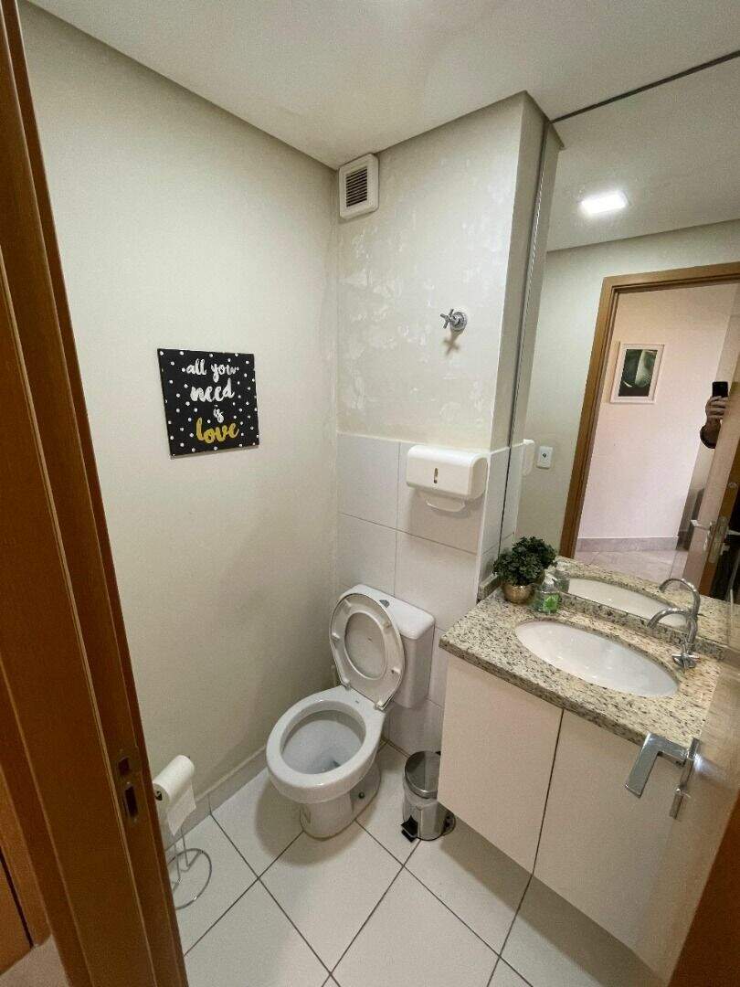 Sala à venda no Vila Bergamo: 