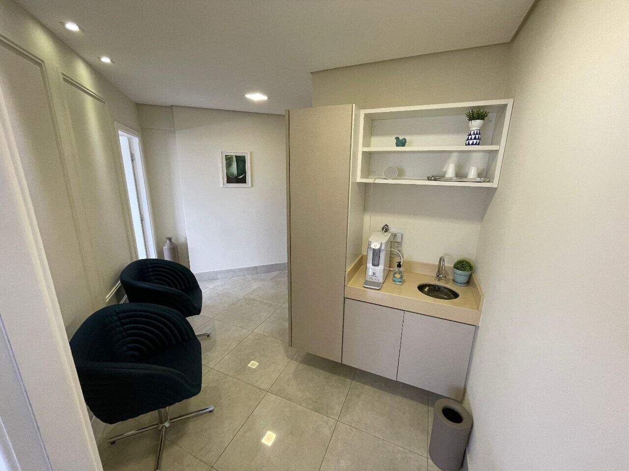 Sala à venda no Vila Bergamo: 