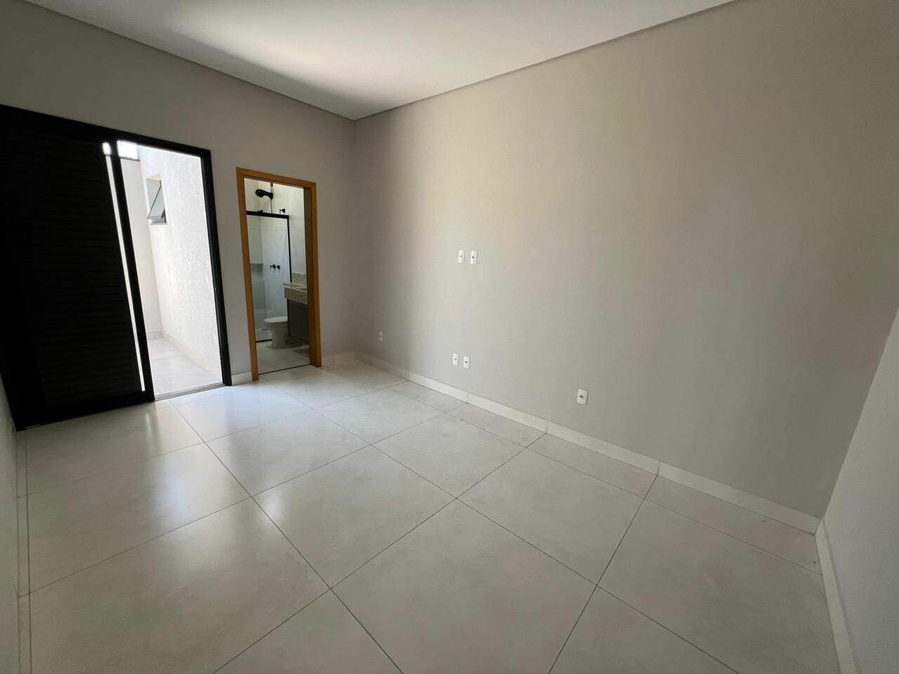 Casa à venda no Jardim Bom Sucesso: 