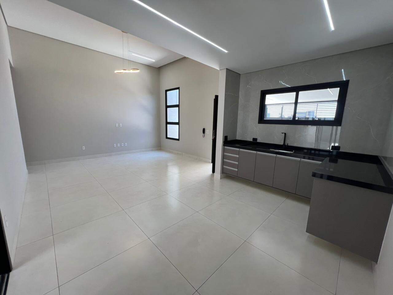Casa à venda no Jardim Bom Sucesso: 