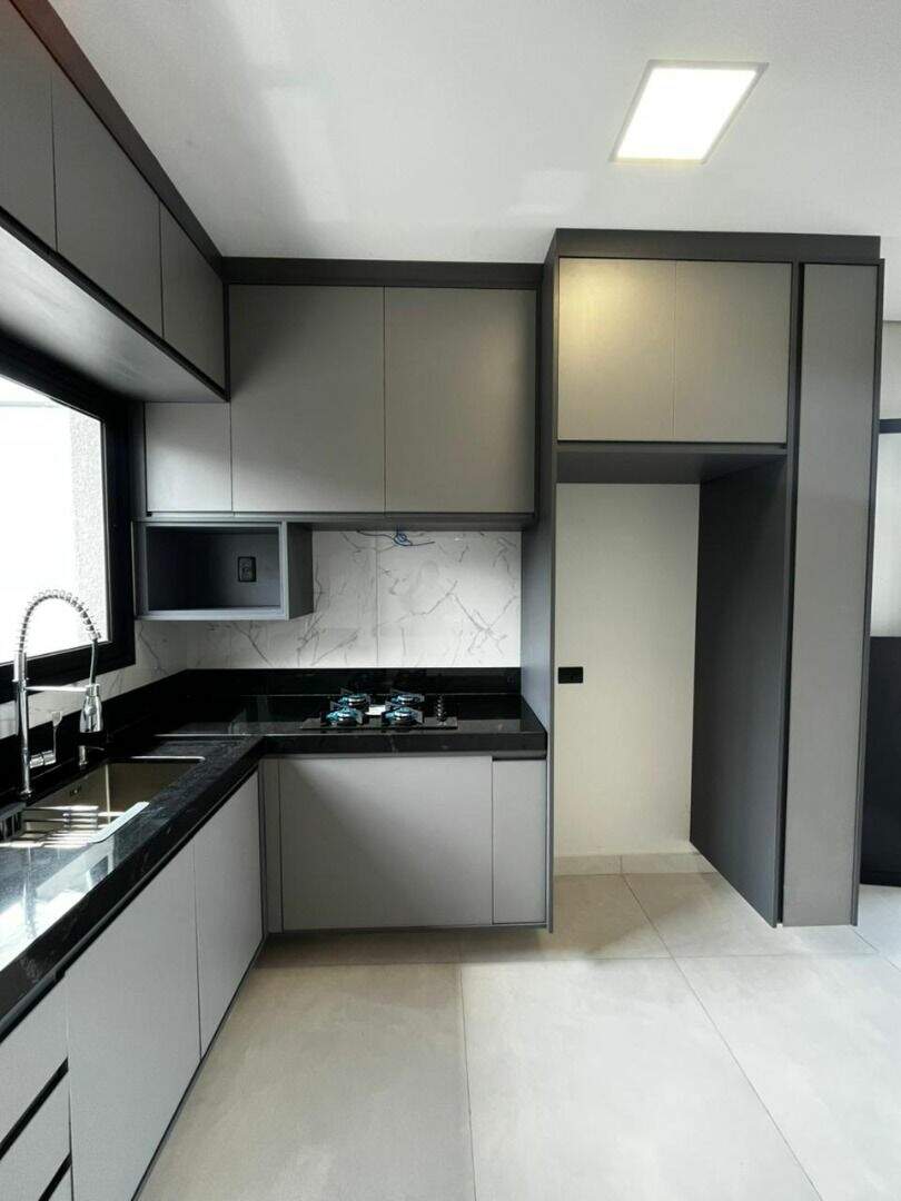 Casa à venda no Jardim União: 