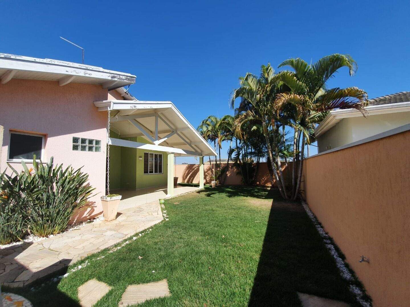 Sobrado à venda no Jardim Residencial Santa Clara: 