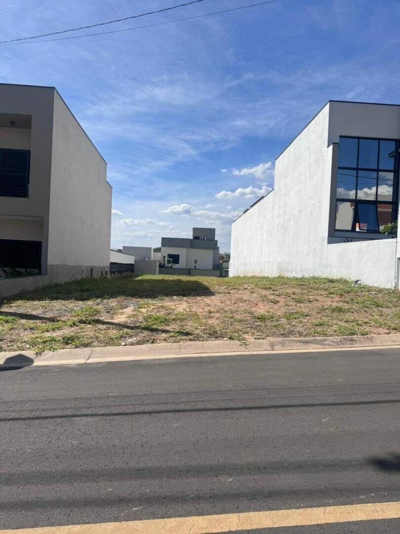 Terreno à venda no Vila Rubens: 