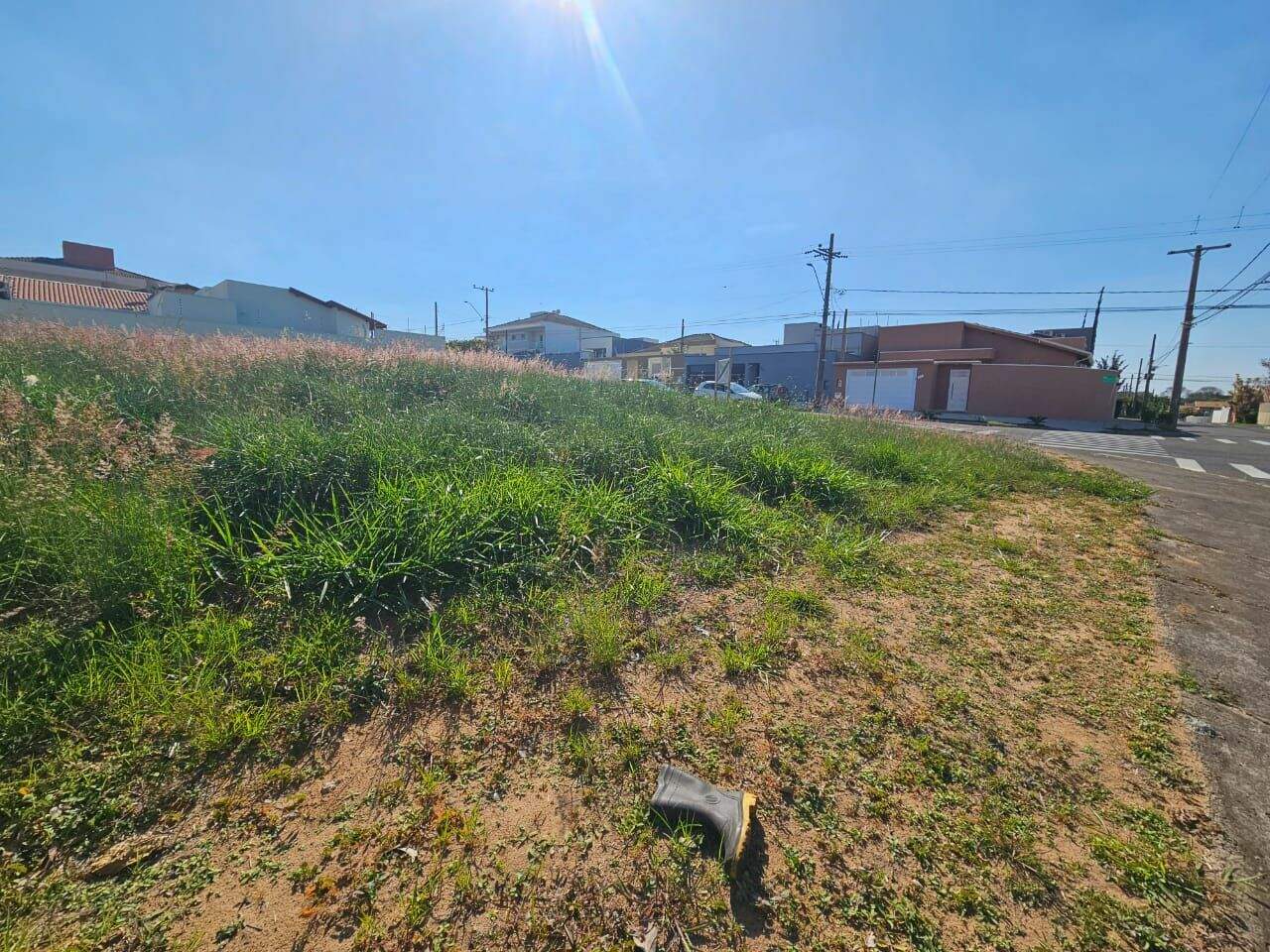 Terreno à venda no Jardim Esplanada II: 