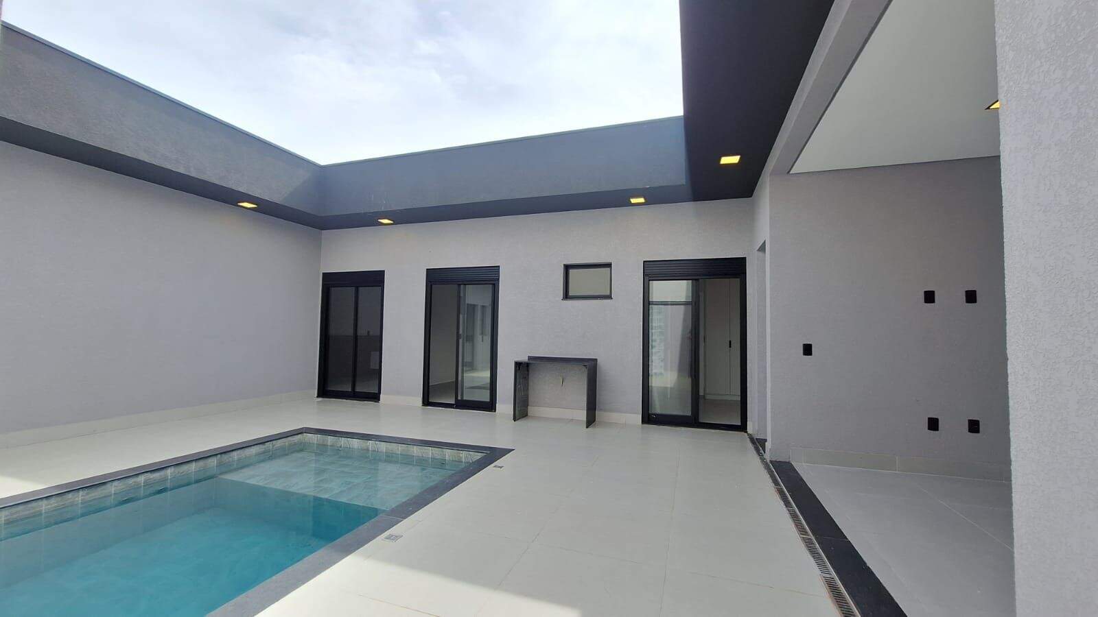 Casa à venda no Jardim Esplanada: 