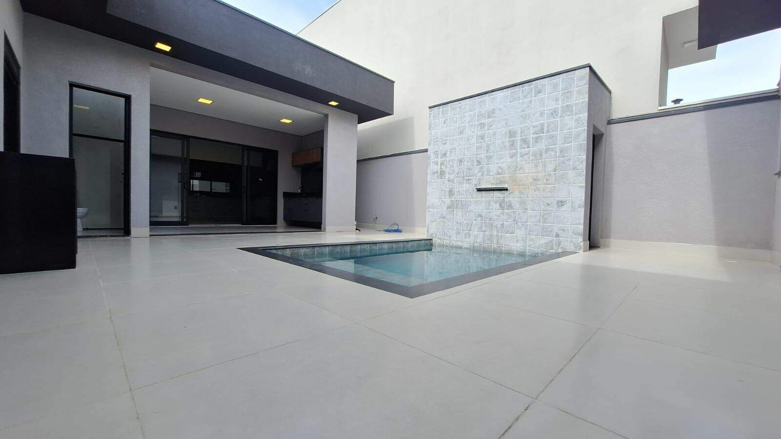 Casa à venda no Jardim Esplanada: 