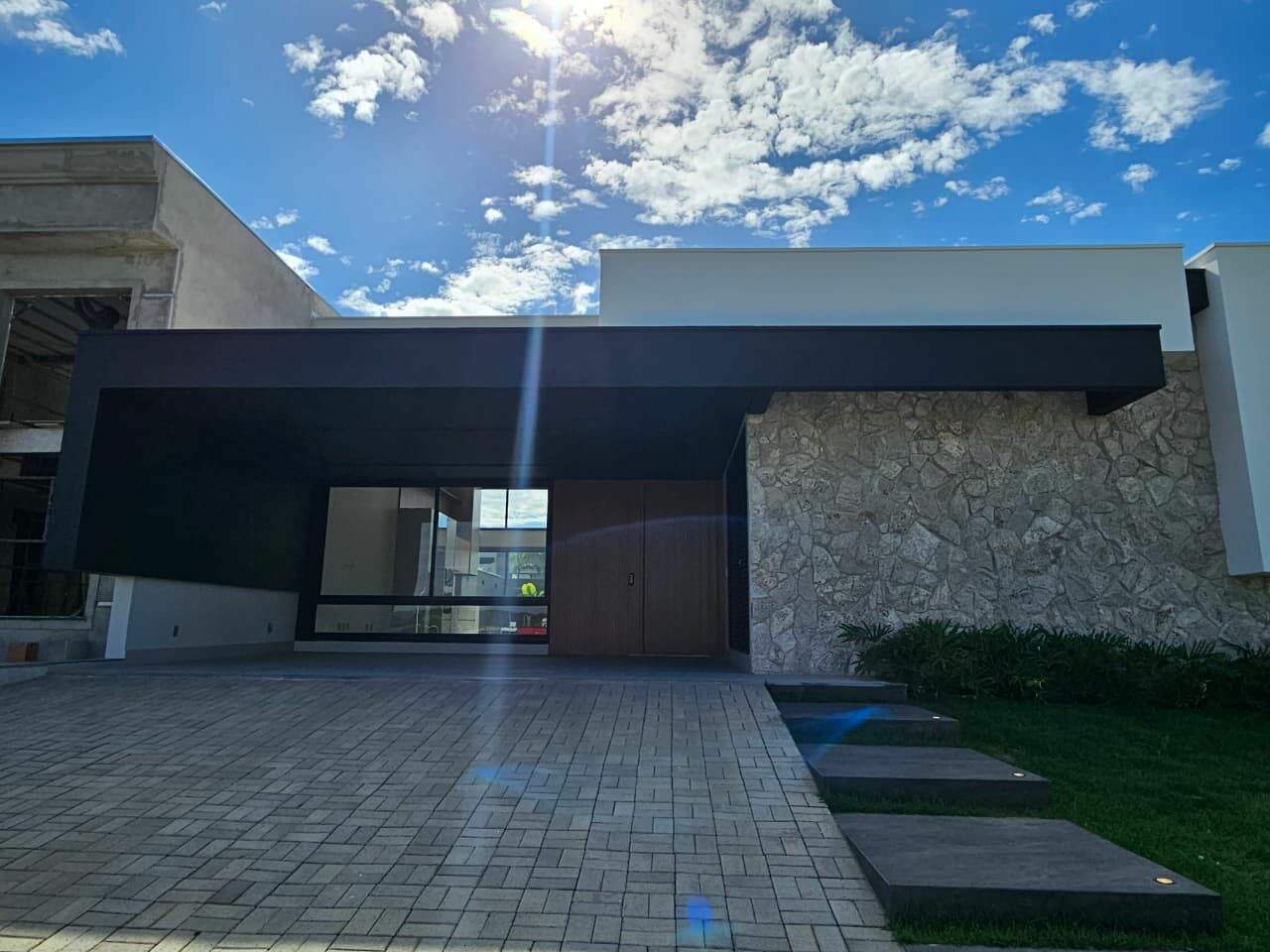 Casa à venda no Jardim Residencial Dona Maria Jose: 
