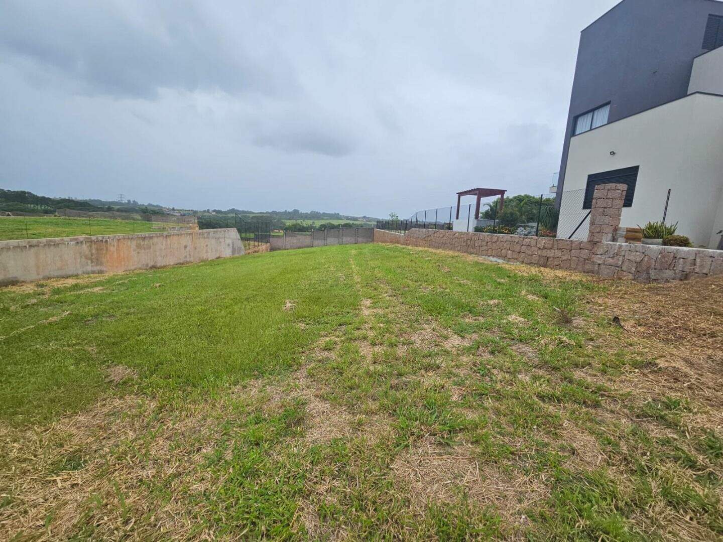 Terreno à venda no Jardim Quintas da Terracota: 