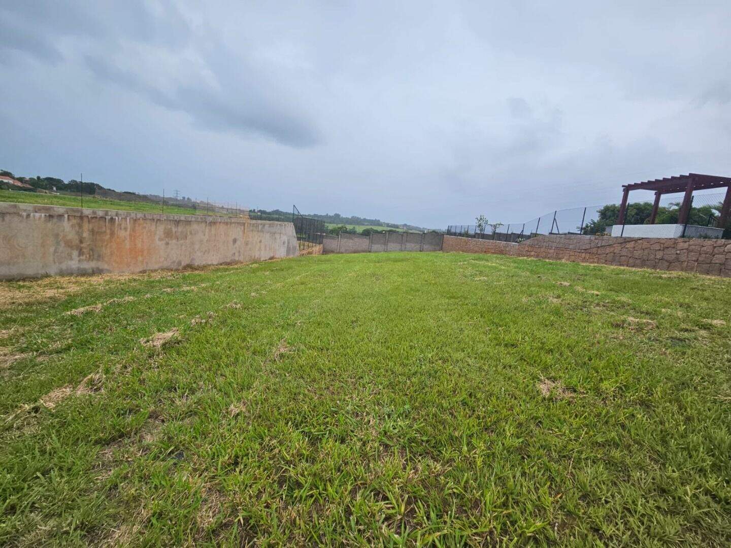 Terreno à venda no Jardim Quintas da Terracota: 