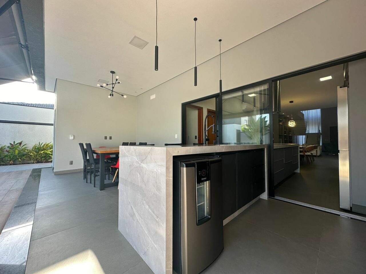 Casa à venda no Jardim Residencial Helvétia Park I: 