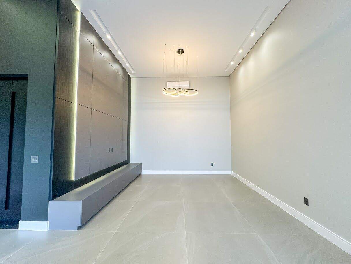 Casa à venda no Villa dos Pinheiros: 