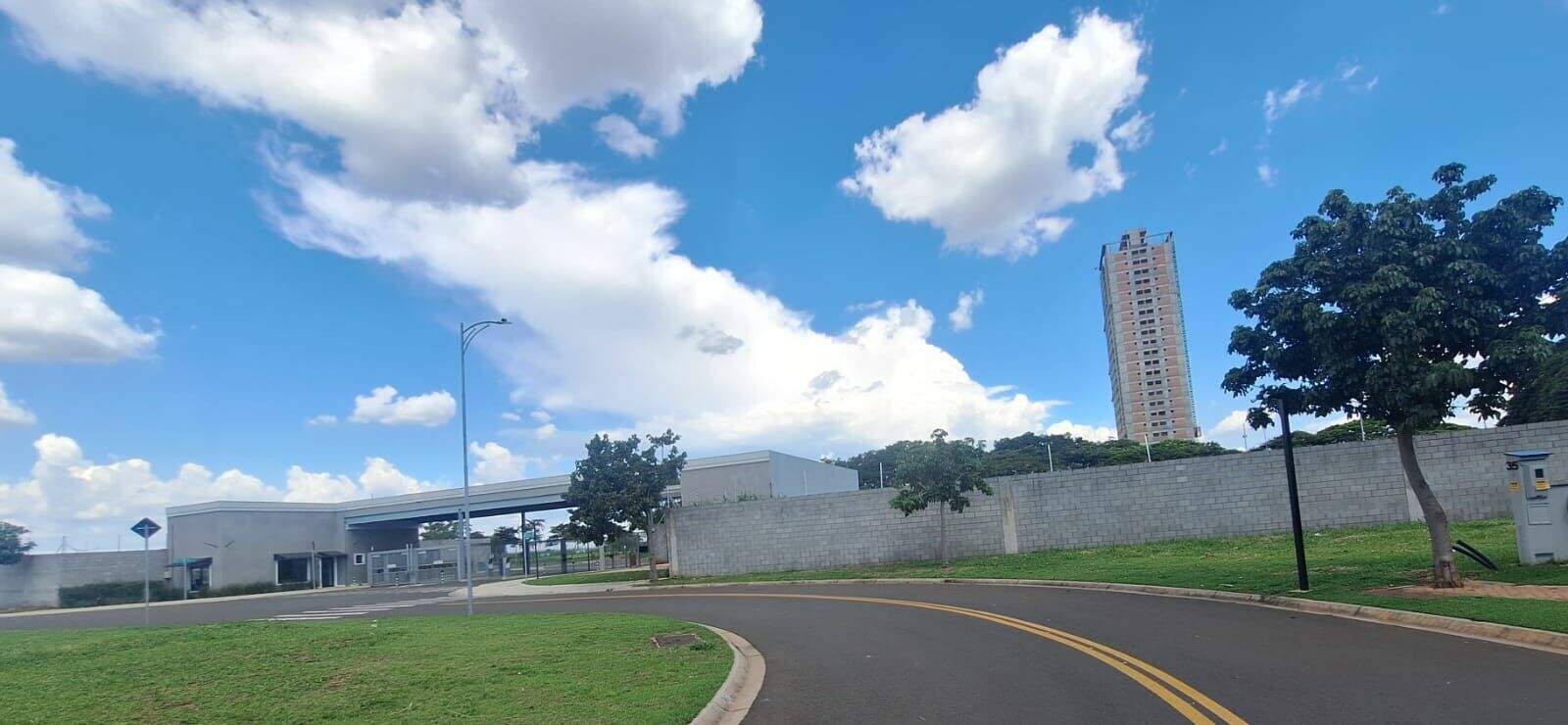 Terreno à venda no Vila Maria Elena: 