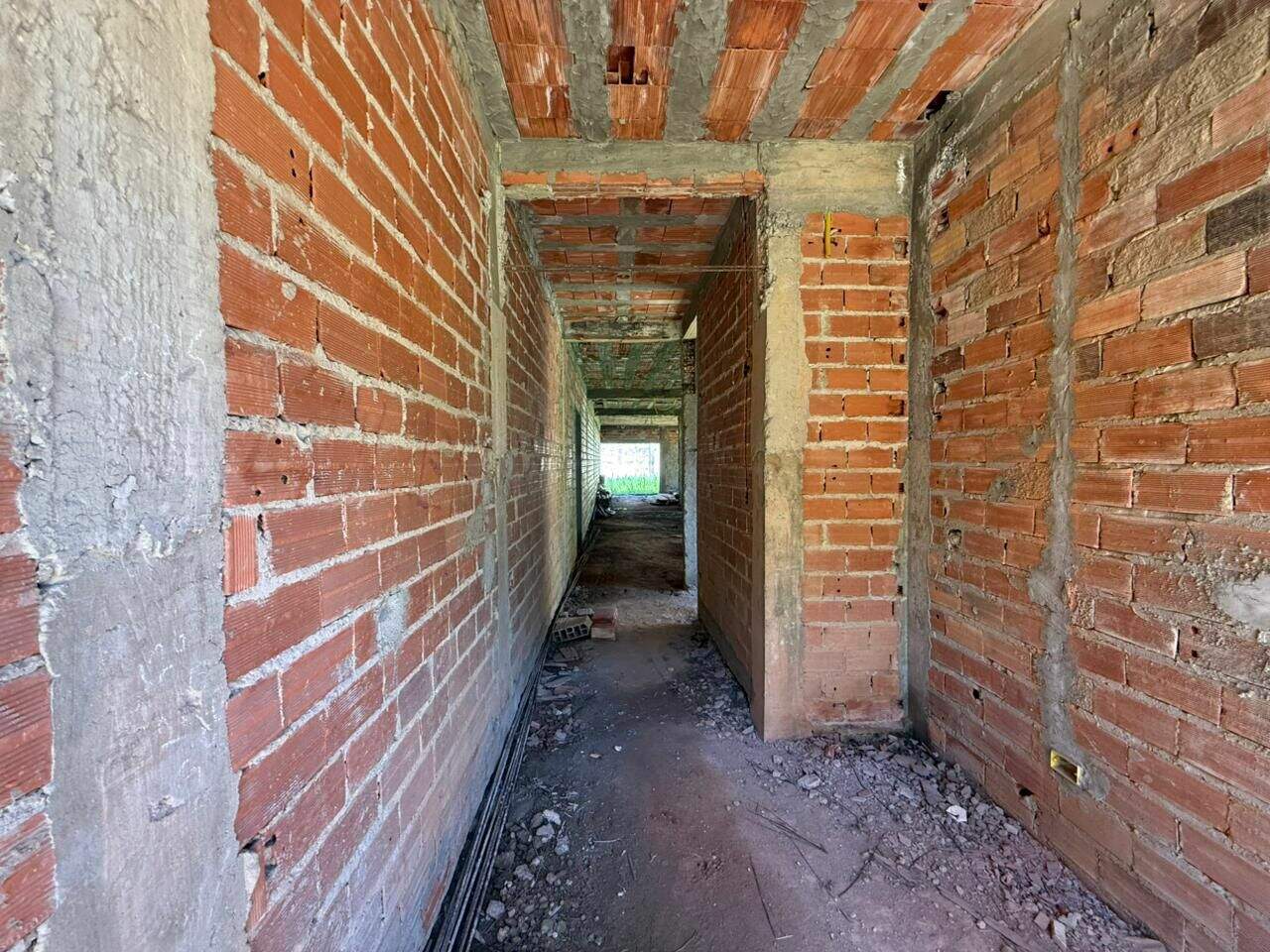 Casa à venda no Condomínio Zuleika Jabour: 