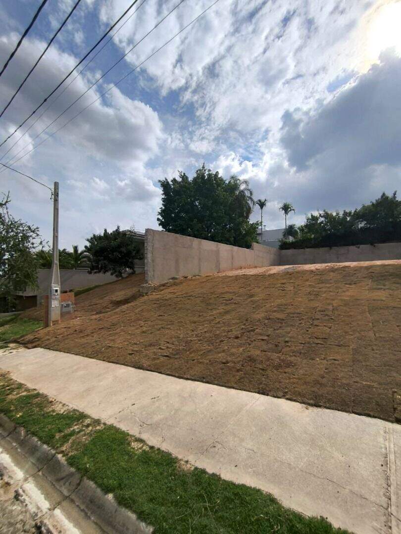 Terreno à venda no Residencial Helvétia Park: 