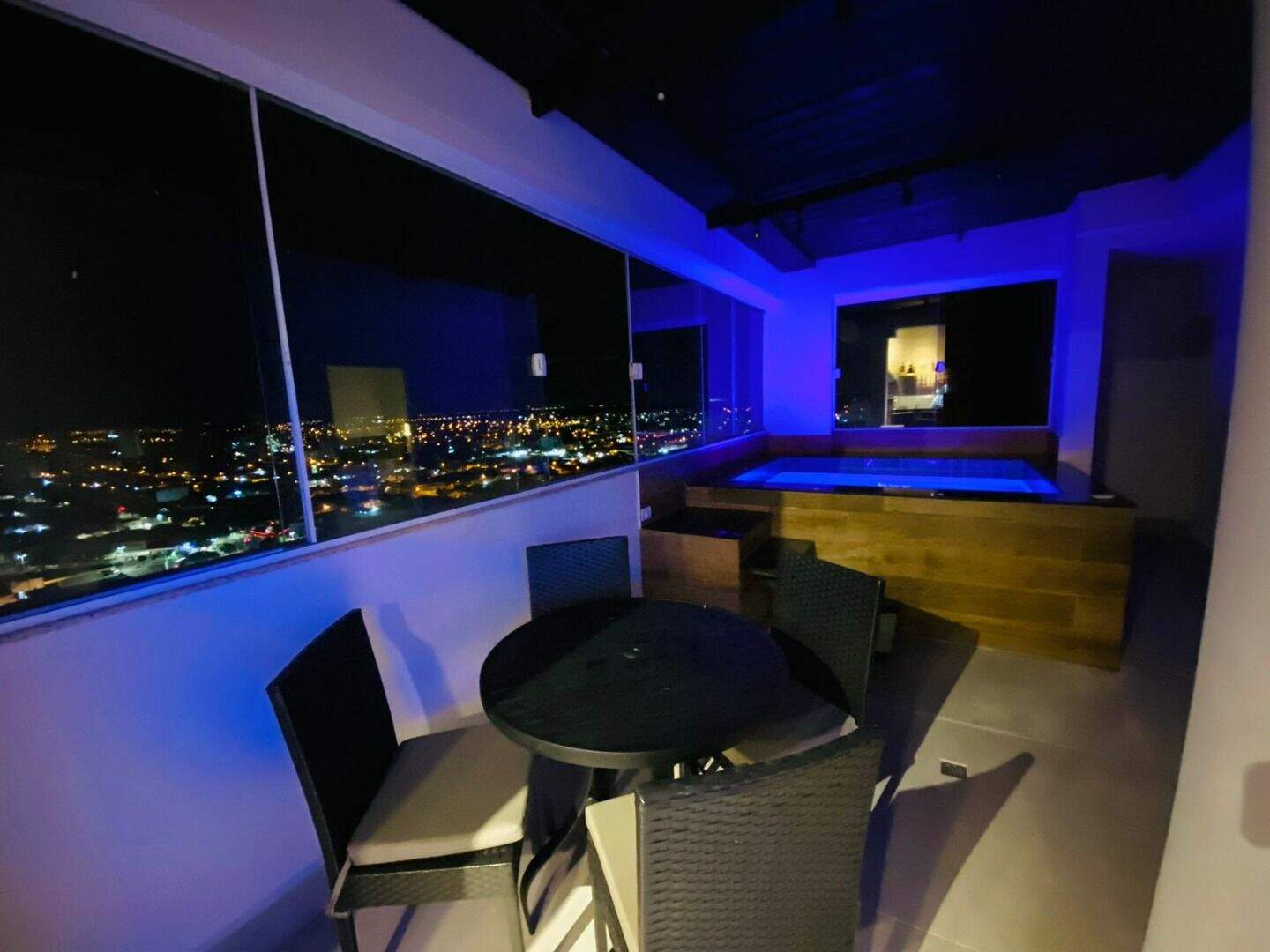 Apartamento Duplex à venda no Parque Boa Esperança: 
