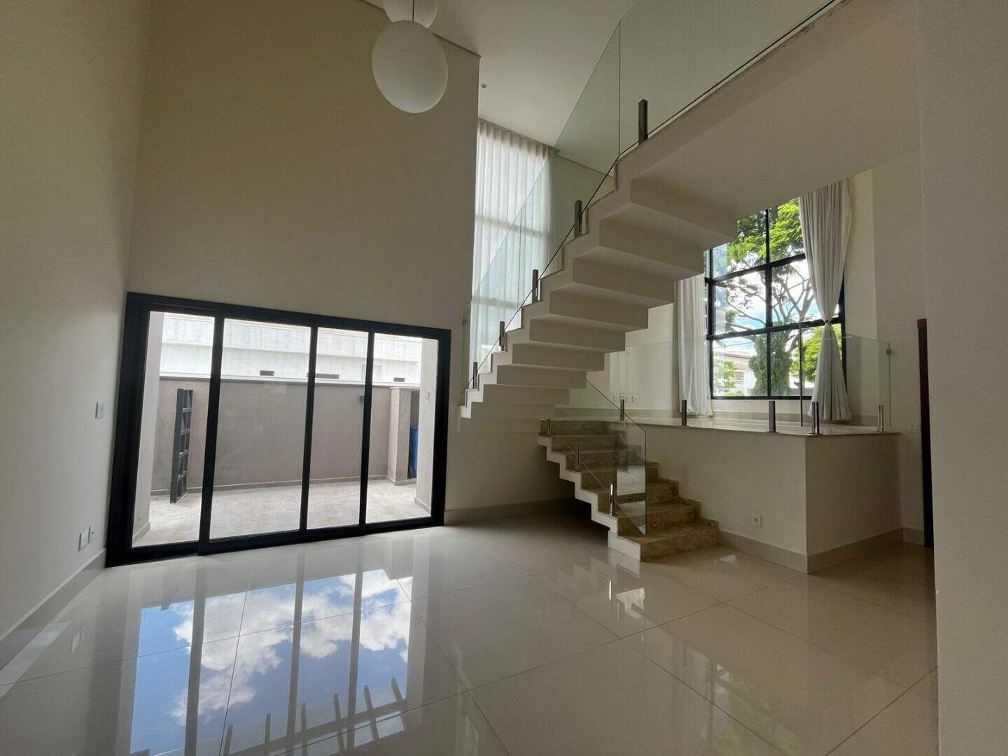 Sobrado à venda no Jardim Reserva Bom Vive: 